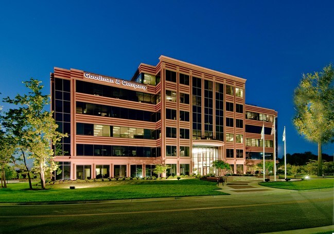 Plus de détails pour 272 Bendix Rd, Virginia Beach, VA - Bureau à louer