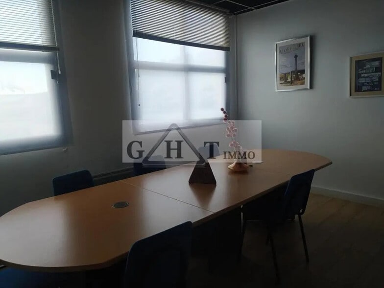 Industriel dans Croissy-Beaubourg à vendre - Photo intérieure - Image 3 de 9