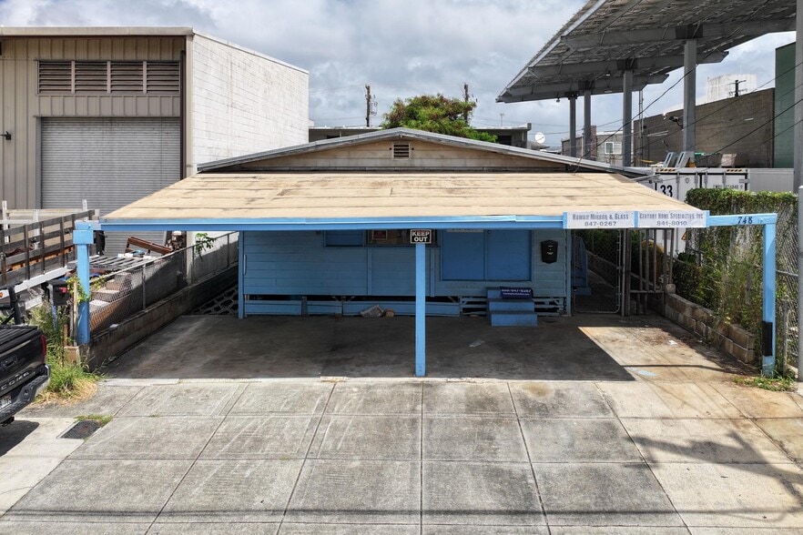 748 Gulick Ave, Honolulu, HI à vendre - Photo du bâtiment - Image 2 de 21