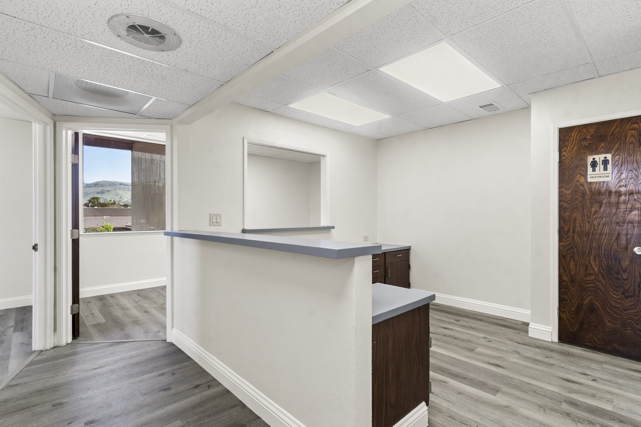 244 N Jackson Ave, San Jose, CA à louer Photo intérieure- Image 1 de 10