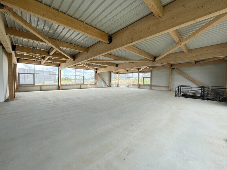 Commerce de détail dans Louvres à vendre - Photo du bâtiment - Image 3 de 8