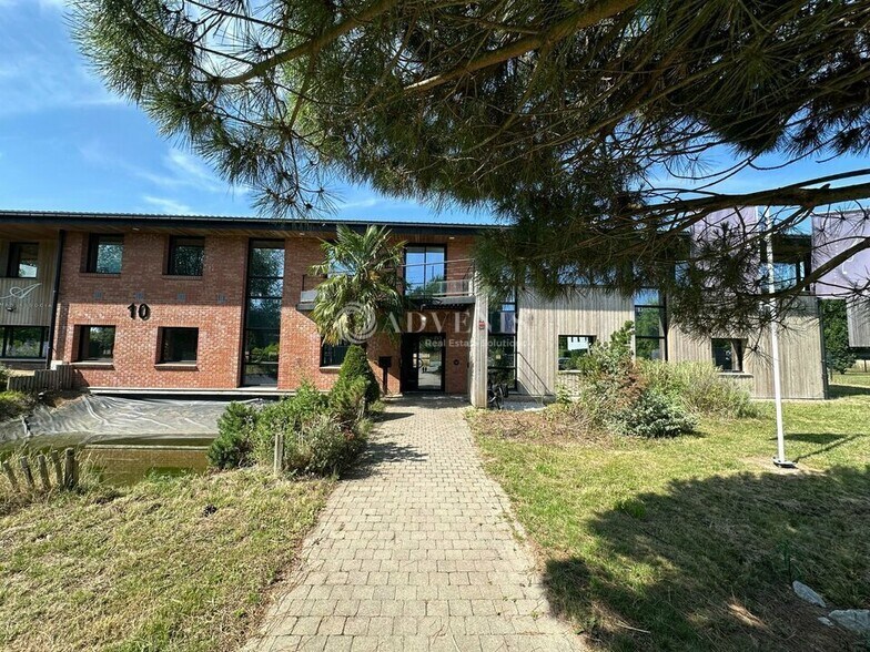 Office in VILLENEUVE-D'ASCQ for lease - Building Photo - Image 3 of 12