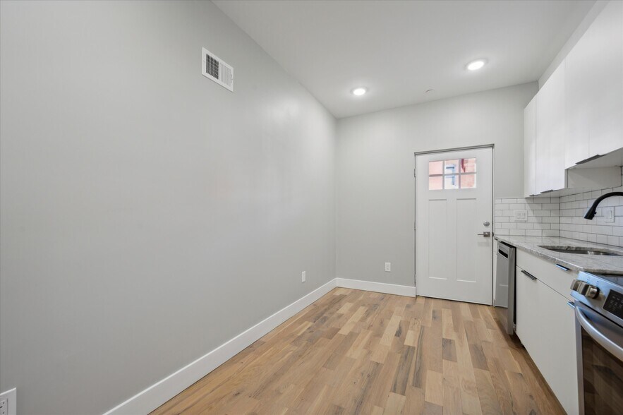 5410 Delancey St, Philadelphia, PA à vendre - Photo du bâtiment - Image 3 de 8
