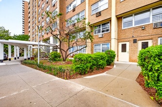 4370 Kissena Blvd, Flushing, NY for lease Interior Photo- Image 2 of 16