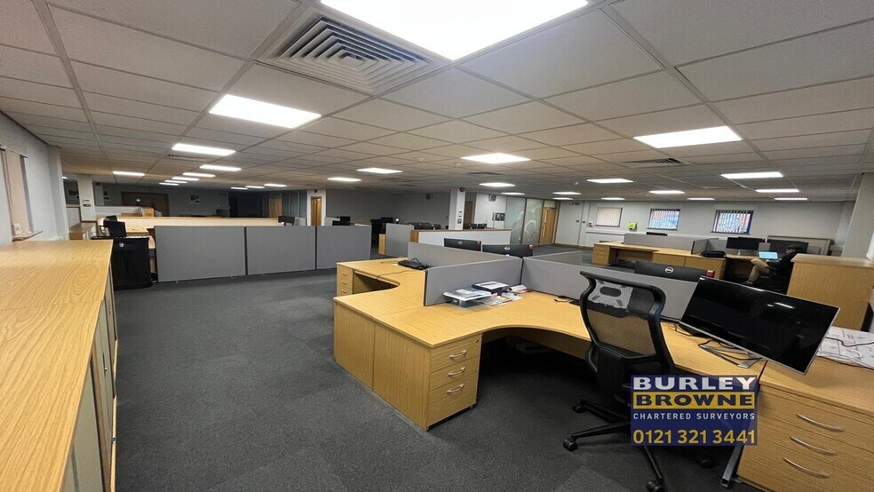 Halsall Electrical, Progress Business Centre, Brookfield Dr, Cannock à louer - Photo du bâtiment - Image 3 de 11