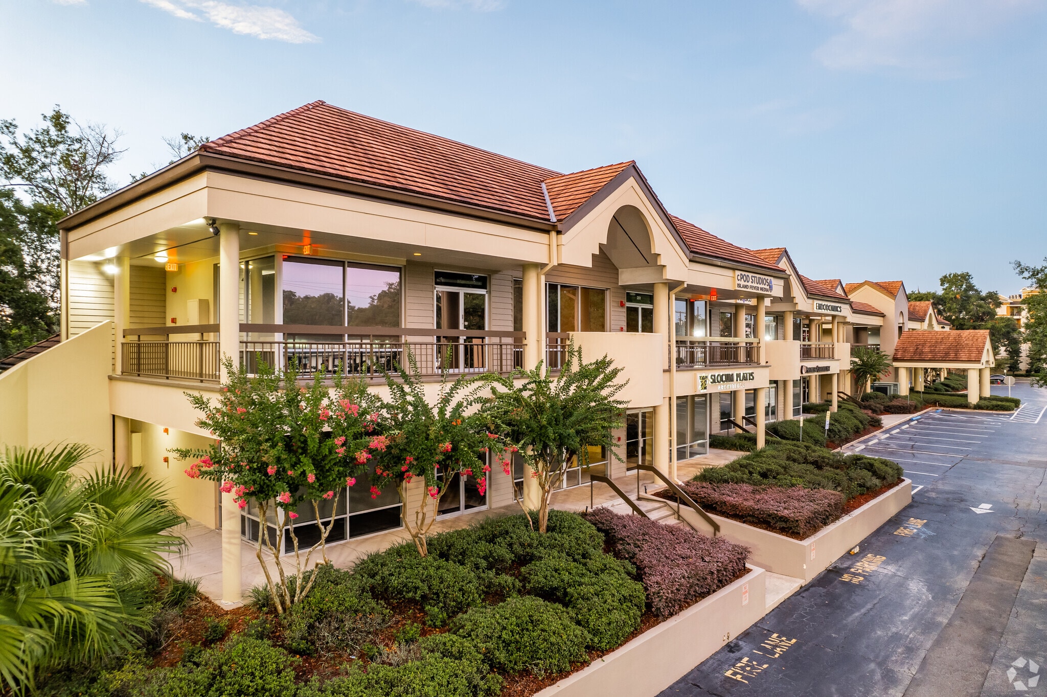 668-670 N Orlando Ave, Maitland, FL for lease Primary Photo- Image 1 of 32