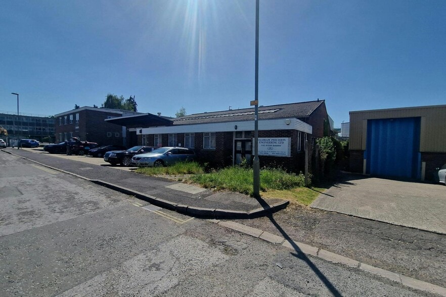 Lennox Rd, Basingstoke for sale - Building Photo - Image 2 of 6