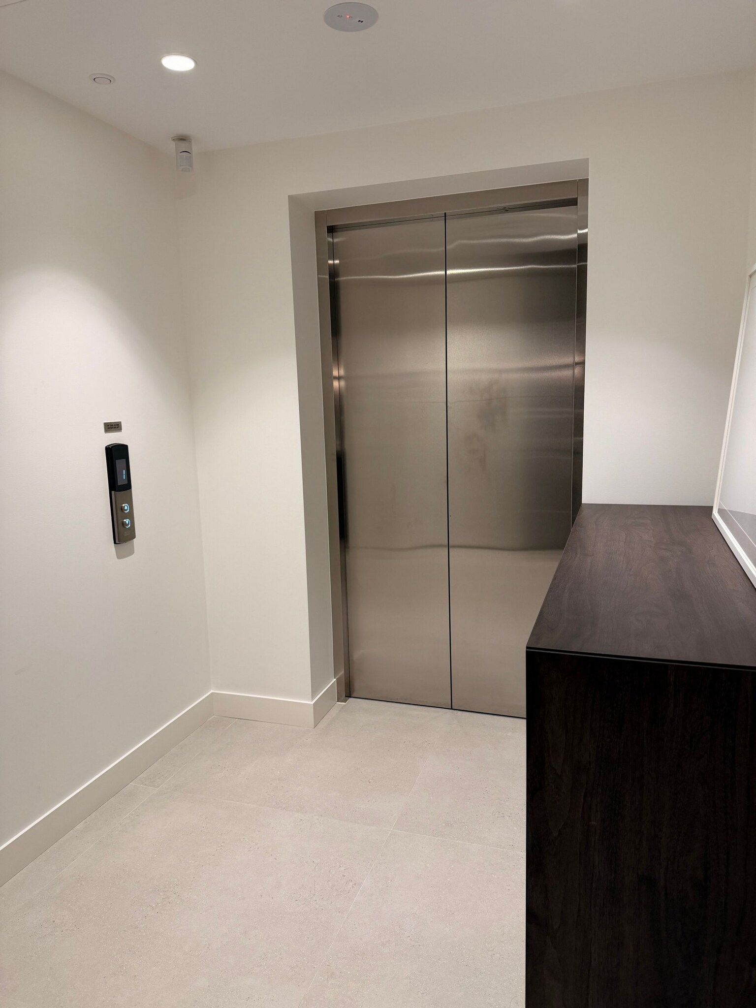 47 Kingsway, Kingsgrove for lease Interior Photo- Image 1 of 6