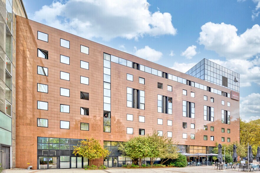 8 Esplanade Compans Caffarelli, Toulouse for lease - Building Photo - Image 3 of 37