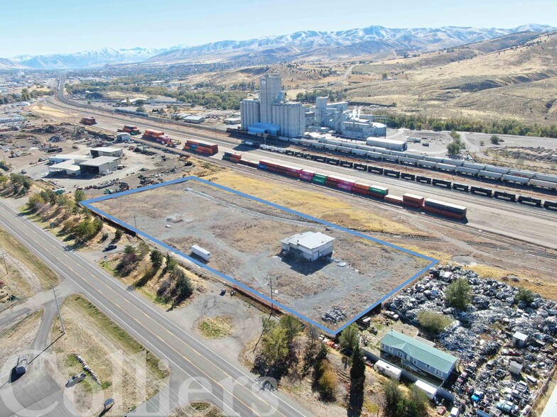 3633 US-30, Pocatello, ID à louer - Photo principale - Image 1 de 18