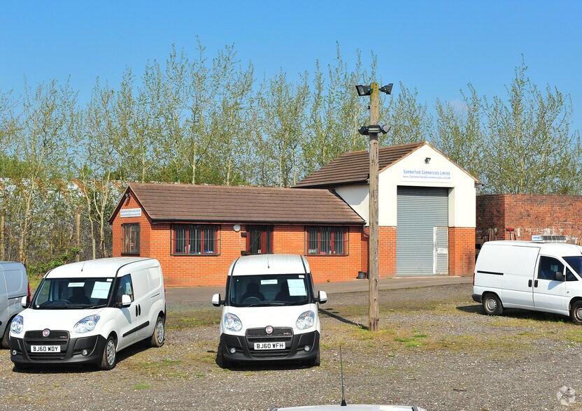 Worcester Rd, Kidderminster à louer - Photo principale - Image 1 de 6