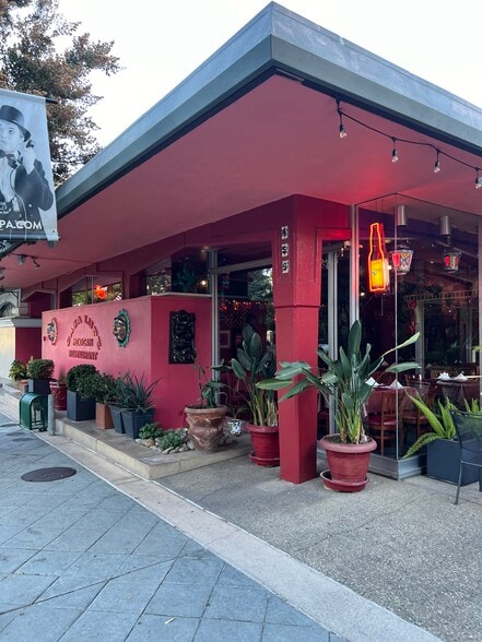 421-475 Castro St, Mountain View, CA for lease - Building Photo - Image 2 of 7