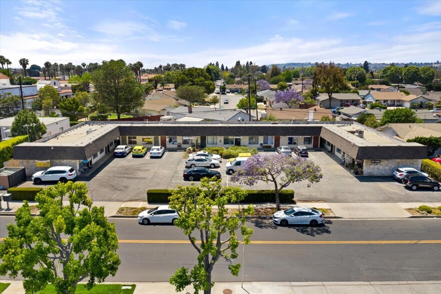 295-323 Mobil Ave, Camarillo, CA for sale - Building Photo - Image 1 of 1