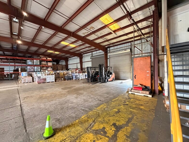 295 Hoohana St, Kahului, HI for lease - Interior Photo - Image 2 of 13