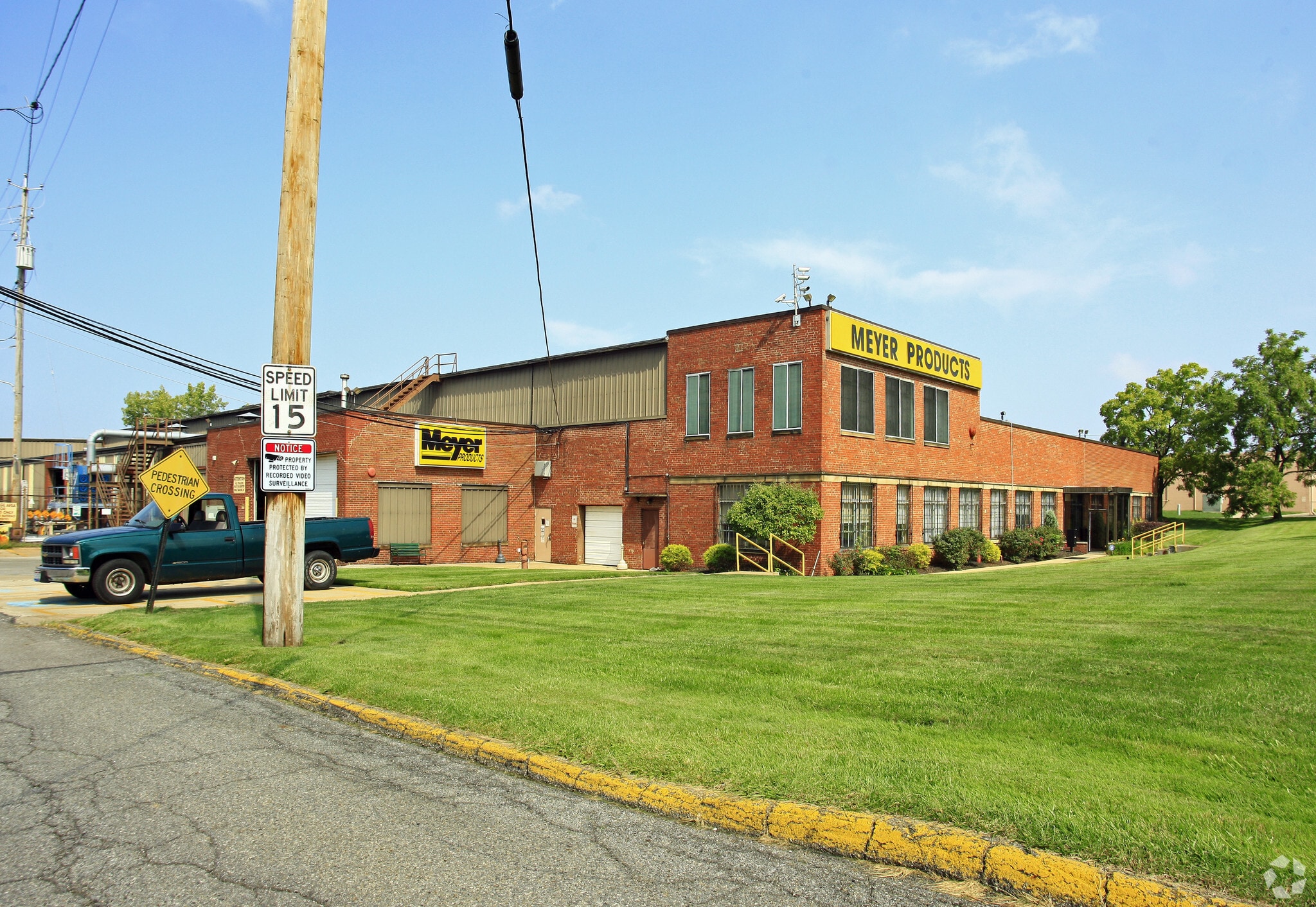 18513 Euclid Ave, Cleveland, OH for sale Primary Photo- Image 1 of 5