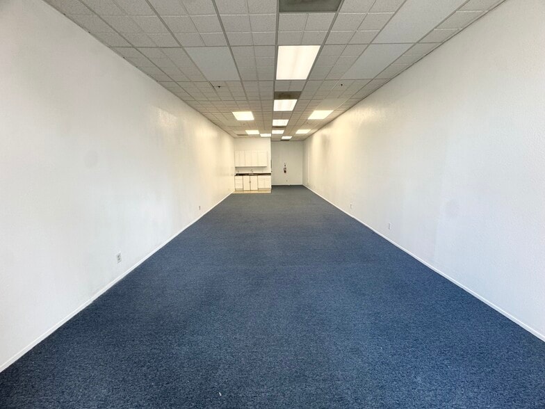 970 Broadway, Chula Vista, CA for lease - Building Photo - Image 3 of 7