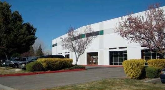 700-742 Spice Islands Dr, Sparks, NV for lease - Building Photo - Image 2 of 6