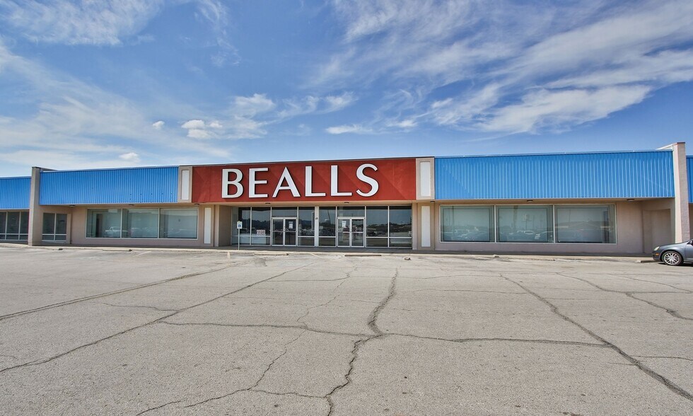 121 State Highway 35 N, Port Lavaca, TX à louer - Photo du bâtiment - Image 2 de 9