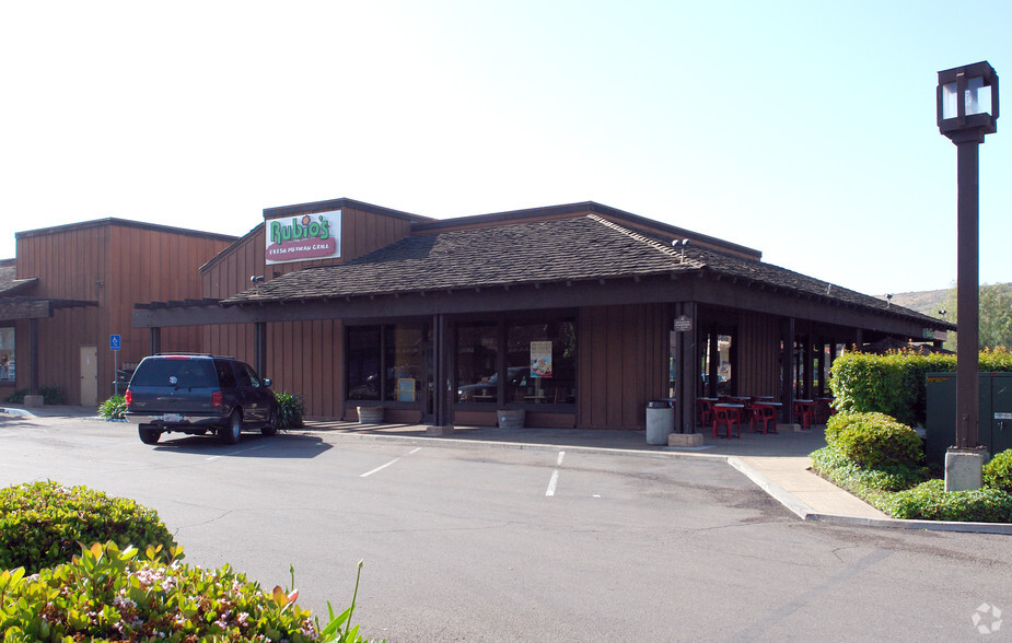 13504 Poway Rd, Poway, CA for lease - Building Photo - Image 1 of 3