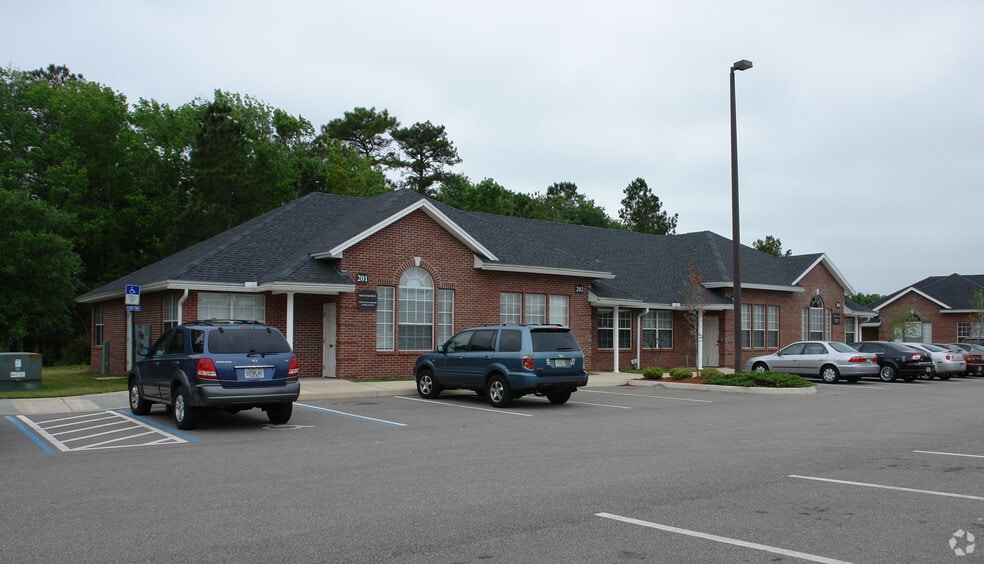11555 Central Pky, Jacksonville, FL for lease - Primary Photo - Image 1 of 14