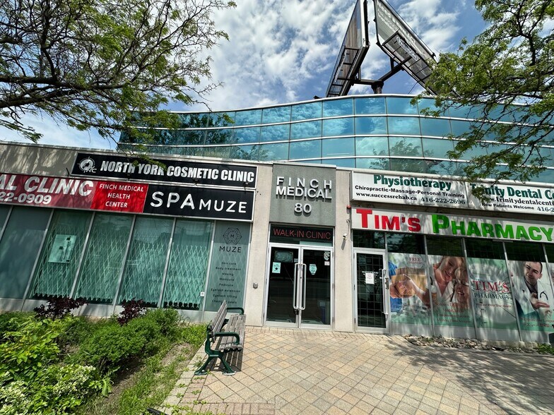 80 Finch Ave W, Toronto, ON à louer - Photo du bâtiment - Image 3 de 4