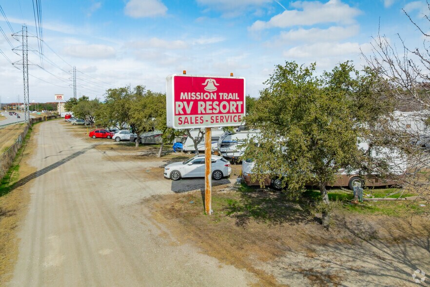 3500 Orkney Ave, San Antonio, TX à vendre - Photo du bâtiment - Image 3 de 21