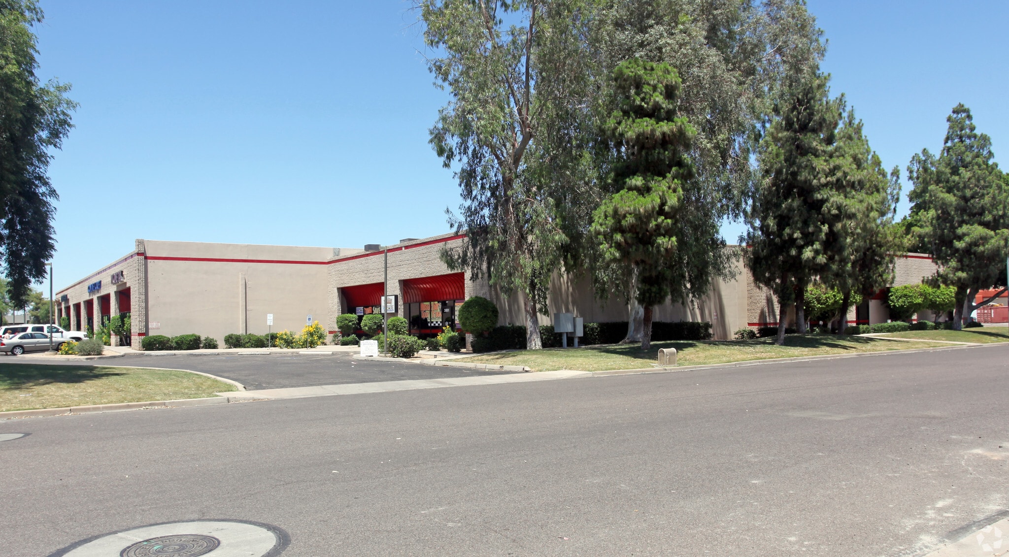 3001-3027 N 35th Ave, Phoenix, AZ for lease Primary Photo- Image 1 of 10