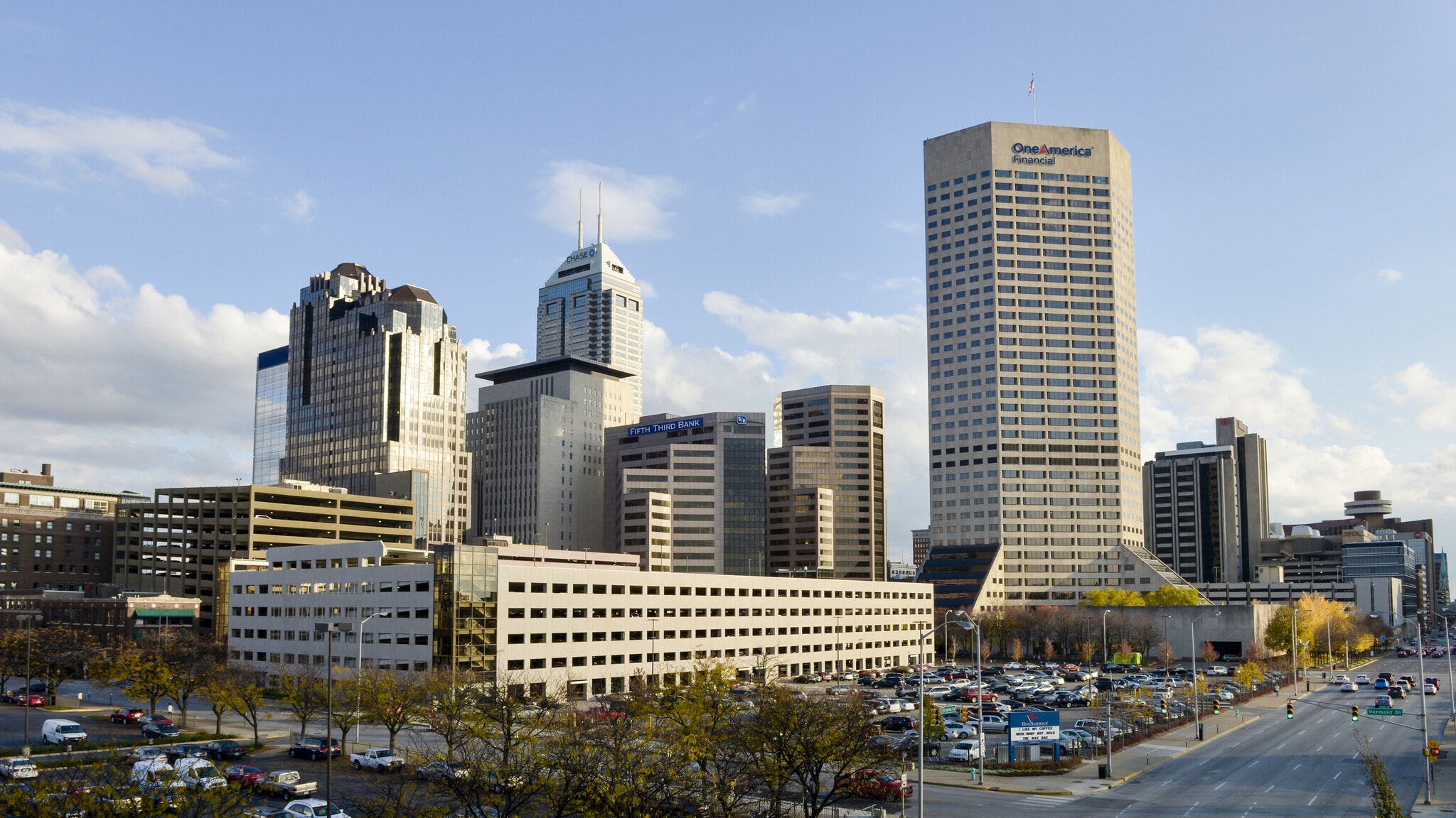 1 American Sq, Indianapolis, IN for lease Primary Photo- Image 1 of 4