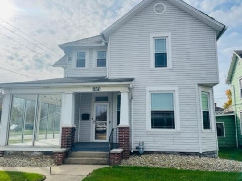 850 E Main St, Lancaster, OH à vendre - Photo du bâtiment - Image 2 de 13