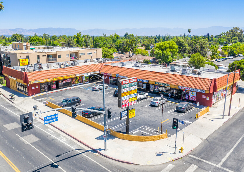 6100 Reseda Blvd, Reseda, CA for lease - Aerial - Image 1 of 5