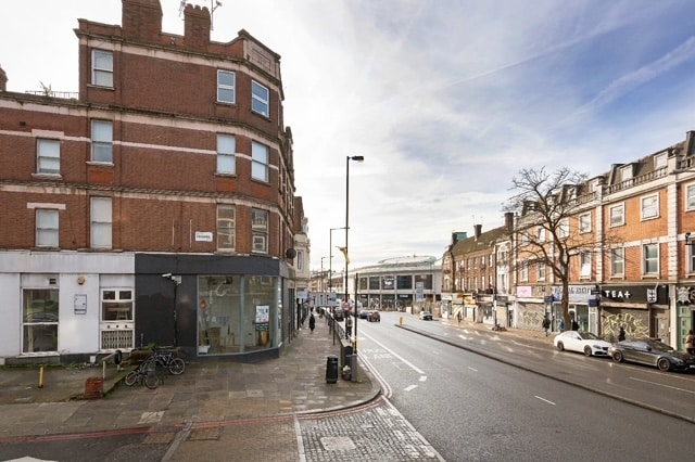 164 Finchley Rd, London for lease - Building Photo - Image 3 of 3