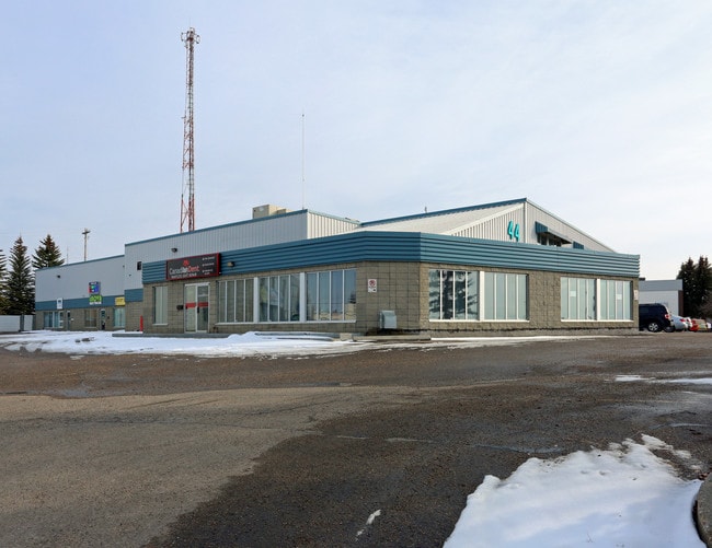 Plus de détails pour 44 Riel Dr, St. Albert, AB - Local d'activités à louer