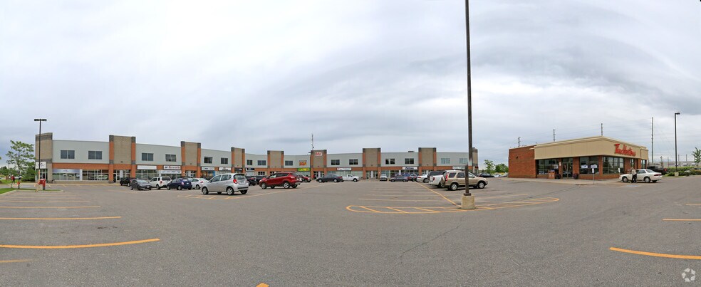 431 Bayview Dr, Barrie, ON à louer - Photo du bâtiment - Image 3 de 6