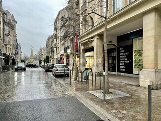 Plus de détails pour Commerce de détail à louer