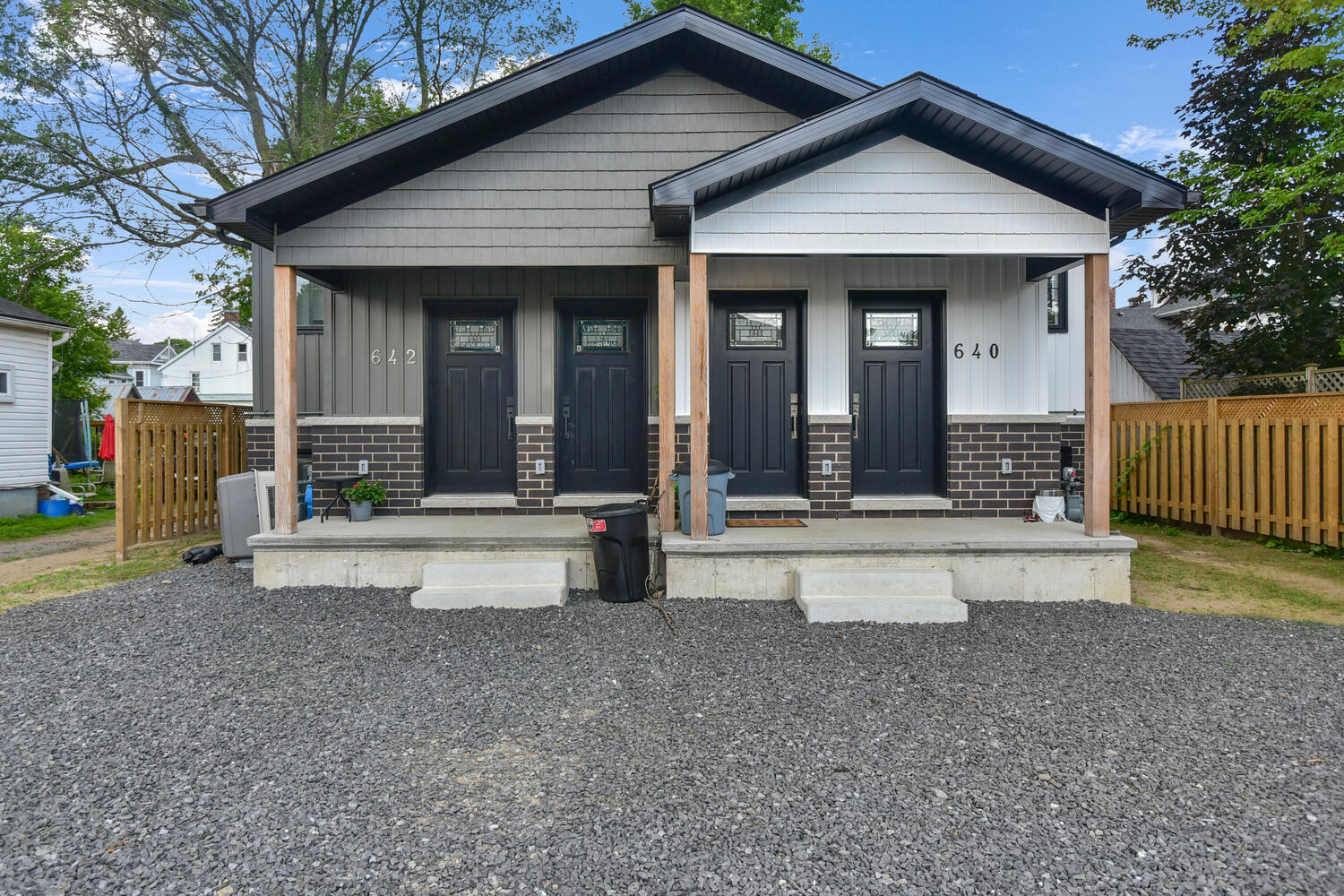 642 West St W, Prescott, ON for sale Primary Photo- Image 1 of 19