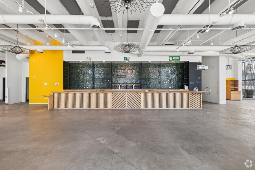 600 S La Brea Ave, Los Angeles, CA for sale - Interior Photo - Image 3 of 98