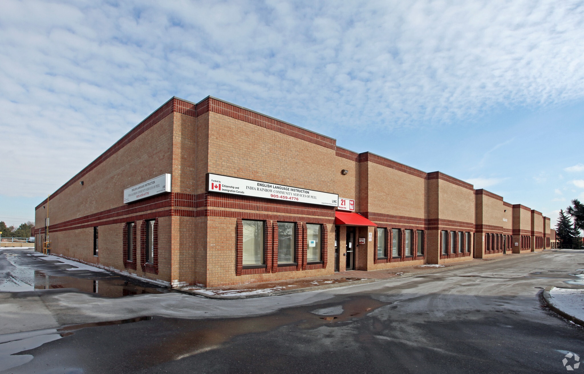 21 Regan Rd, Brampton, ON à louer Photo principale- Image 1 de 5