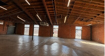 340 S Avenue 17, Los Angeles, CA for lease Interior Photo- Image 1 of 2