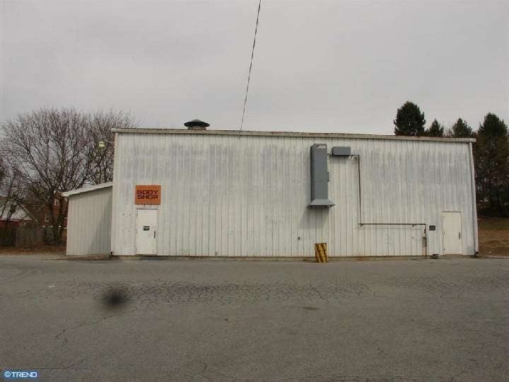 41 N Centre Ave, Leesport, PA for sale - Building Photo - Image 3 of 4