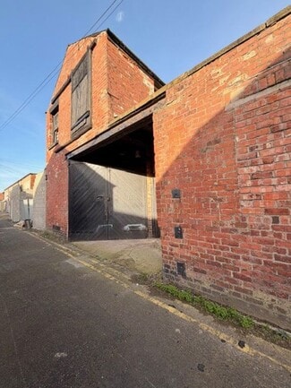 Plus de détails pour 75 Regent Road East, Blackpool - Industriel à vendre