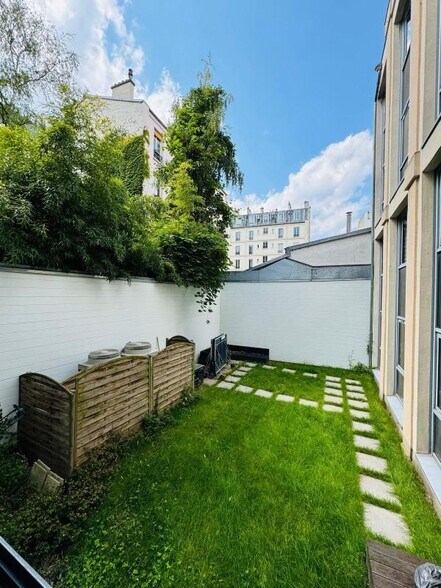 17 Rue Louis Rouquier, Levallois-Perret à louer - Photo du bâtiment - Image 3 de 5
