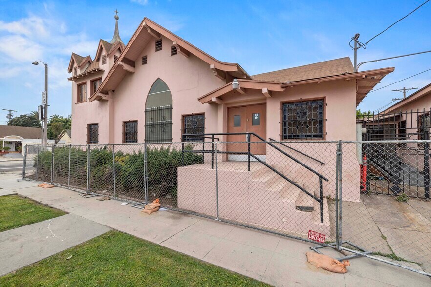 1101 W Florence Ave, Los Angeles, CA à vendre - Photo du bâtiment - Image 3 de 25