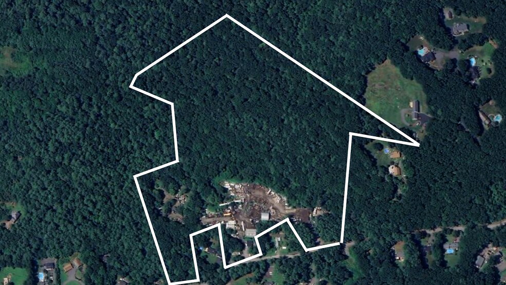 76 Coburn Rd, Berlin, MA à louer - Photo du bâtiment - Image 2 de 4