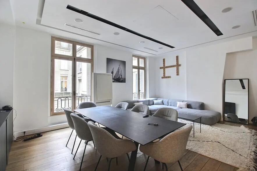 Office in Paris for lease - Interior Photo - Image 2 of 9