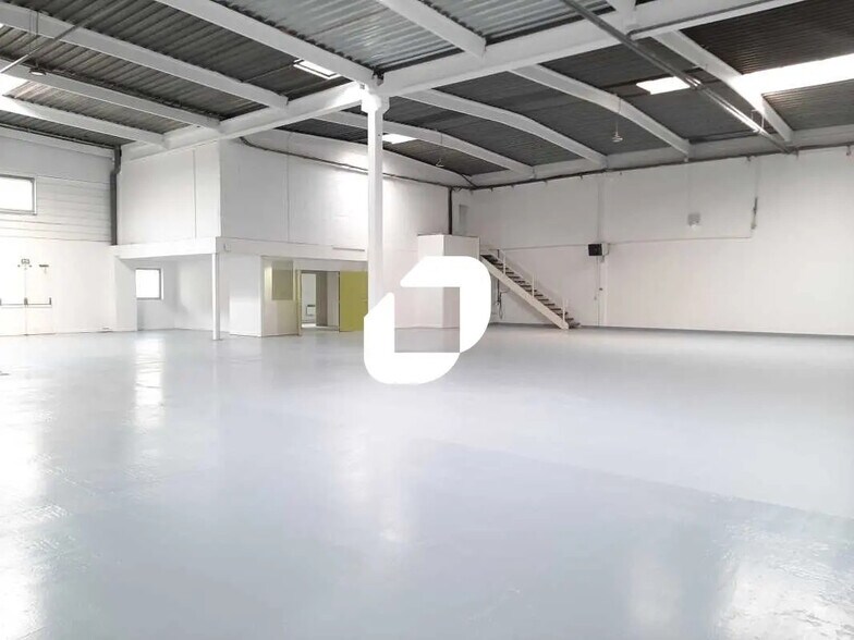 Bureau dans Trappes à louer - Photo intérieure - Image 3 de 6