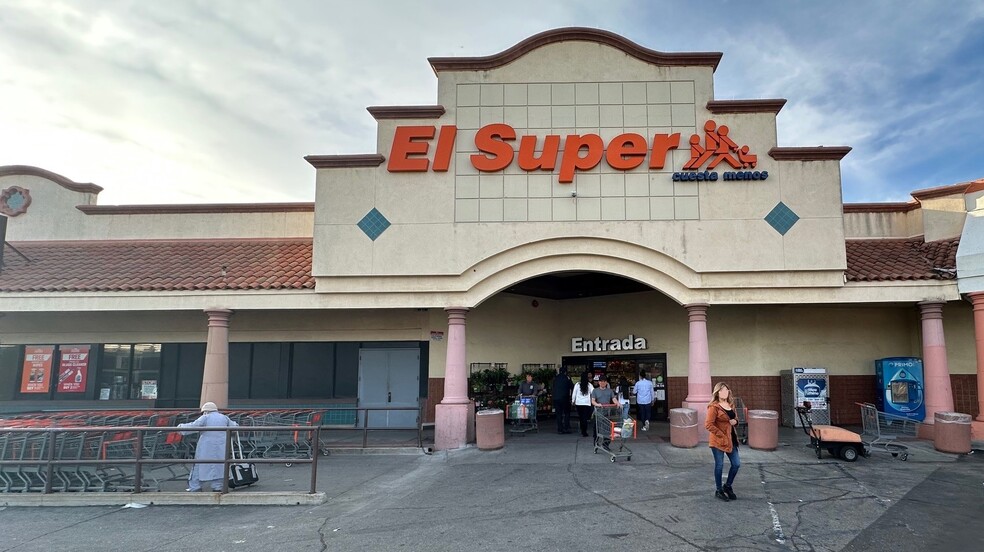 14151 Ramona Blvd, Baldwin Park, CA à louer - Photo du bâtiment - Image 2 de 7