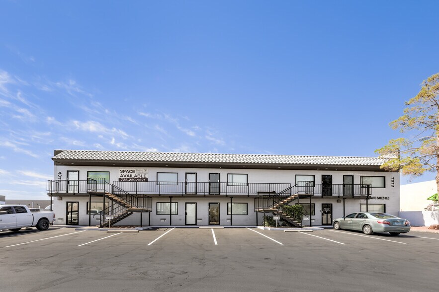 3975 W Quail Ave, Las Vegas, NV à louer - Photo du bâtiment - Image 2 de 14