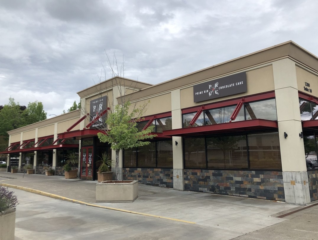1100 NE Broadway St, Portland, OR for lease Building Photo- Image 1 of 3