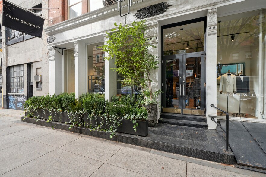 362 W Broadway, New York, NY à louer - Photo du bâtiment - Image 2 de 2