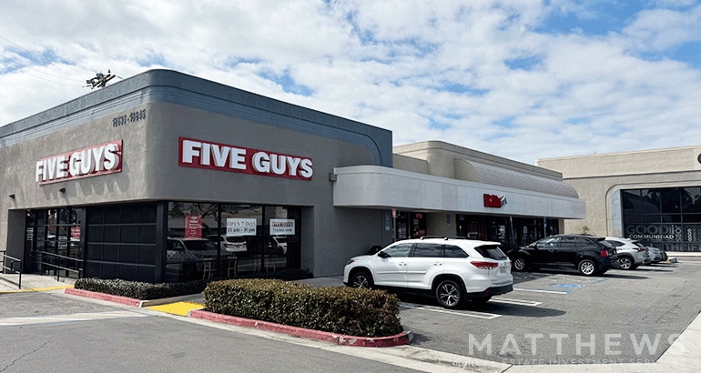 18541-18545 Beach blvd, Huntington Beach, CA for lease - Building Photo - Image 1 of 7